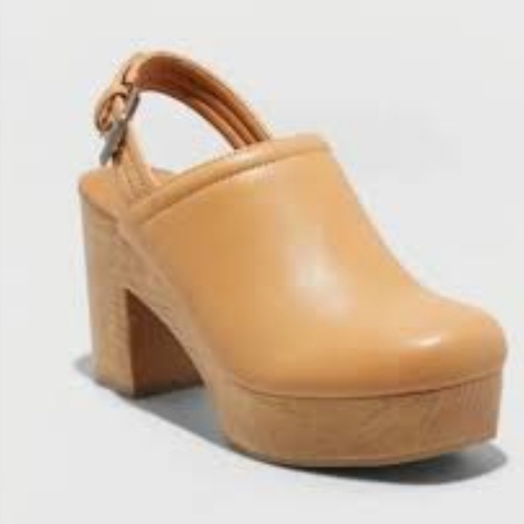 Universal Thread Womens 9.5 Tan Platform Clogs - Picture 1 of 9